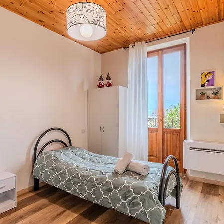 Appartement Castagno 1 & 2 On The Wayfarer's Path With Ac And Wifi