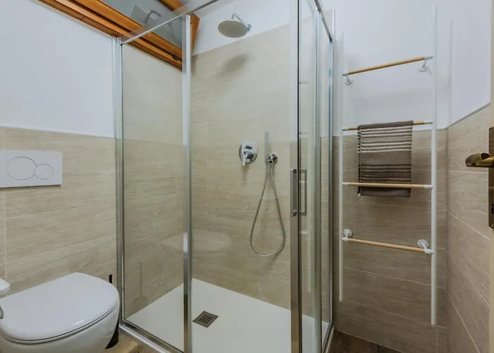 Castagno 1 & 2 On The Wayfarer's Path With Ac And Wifi *