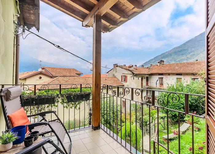 Appartement Castagno 1 & 2 On The Wayfarer's Path With Ac And Wifi