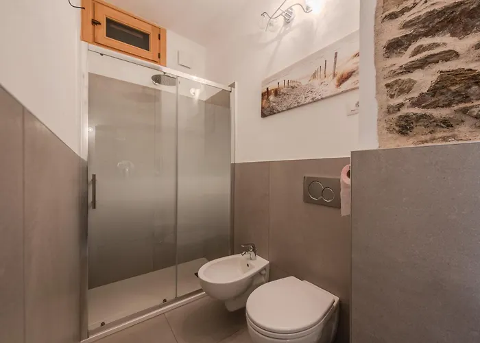 Appartement Castagno 1 & 2 On The Wayfarer's Path With Ac And Wifi *