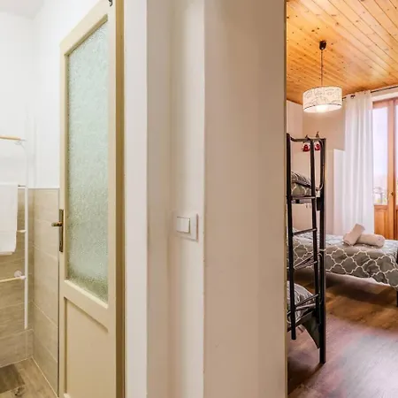 Daire Casa Castagno 2 Sul Sentiero Del Viandante•ac•wifi *