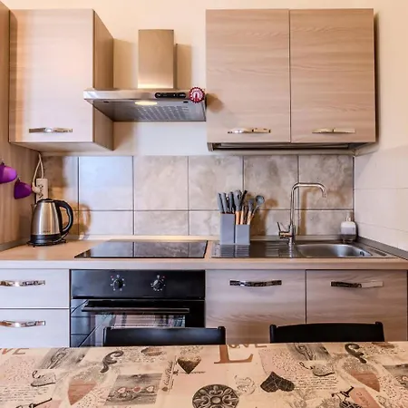 Daire Casa Castagno 2 Sul Sentiero Del Viandante•ac•wifi