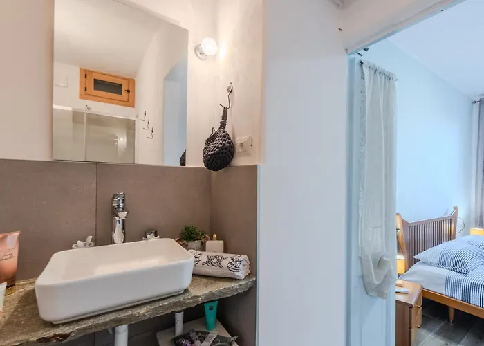 Apartman Castagno 2 On The Wayfarer's Path With Ac And Wifi *
